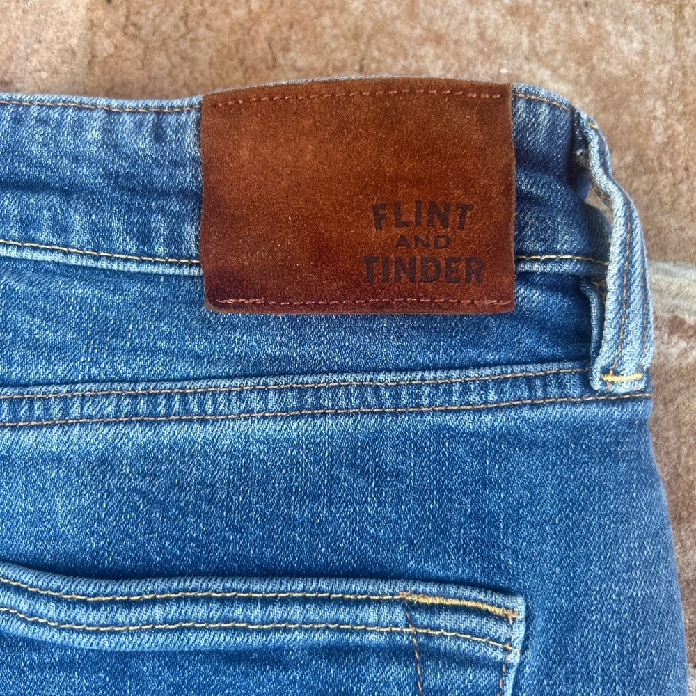 Flint and Tinder Stretch Selvedge Denim Straight Leg Jeans Light Wash 36x36 - Picture 10 of 11